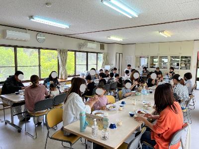 みなみあだ食事風景R8-6