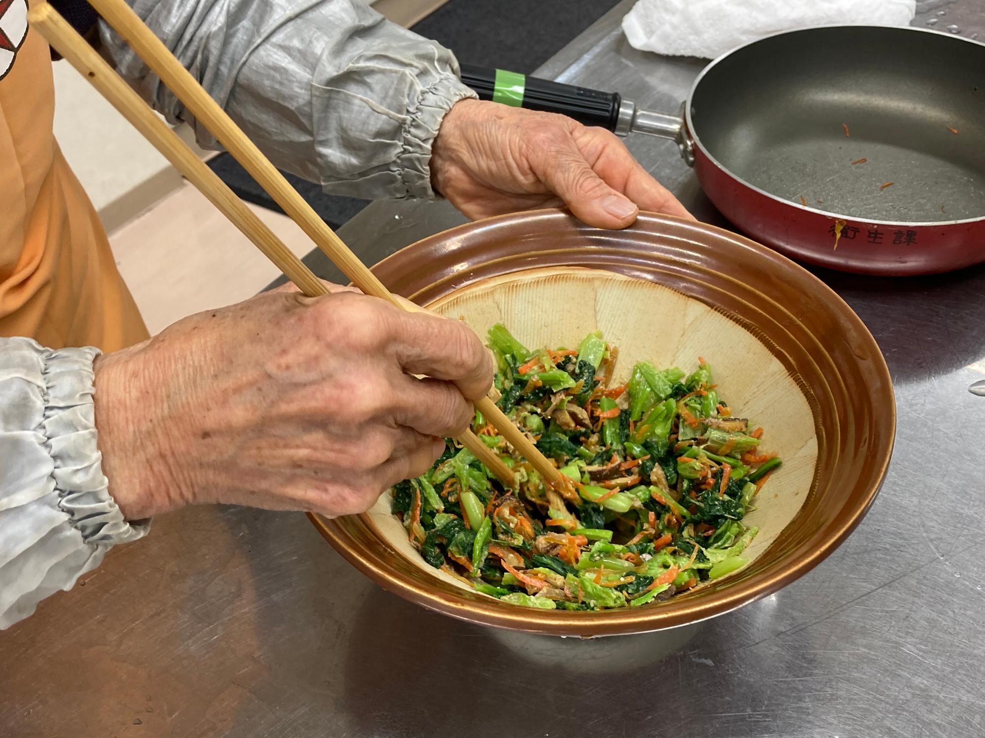 食材を和える