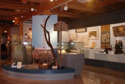 展示室「地域の歴史・南朝の歴史」の写真